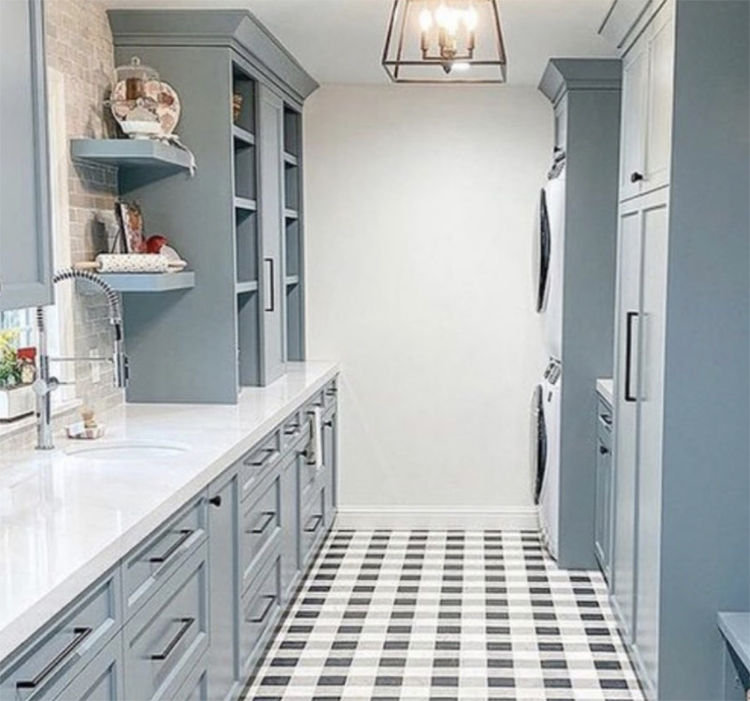 How to Choose a Paint Color for Your Laundry Room